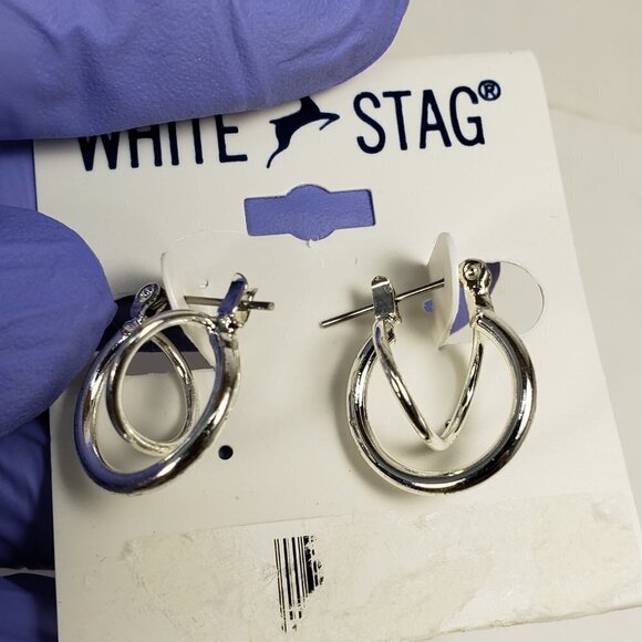 Women's Stunning Polished Silver tone Hoop Design Earrings 0.75-inch - Picture 7 of 8